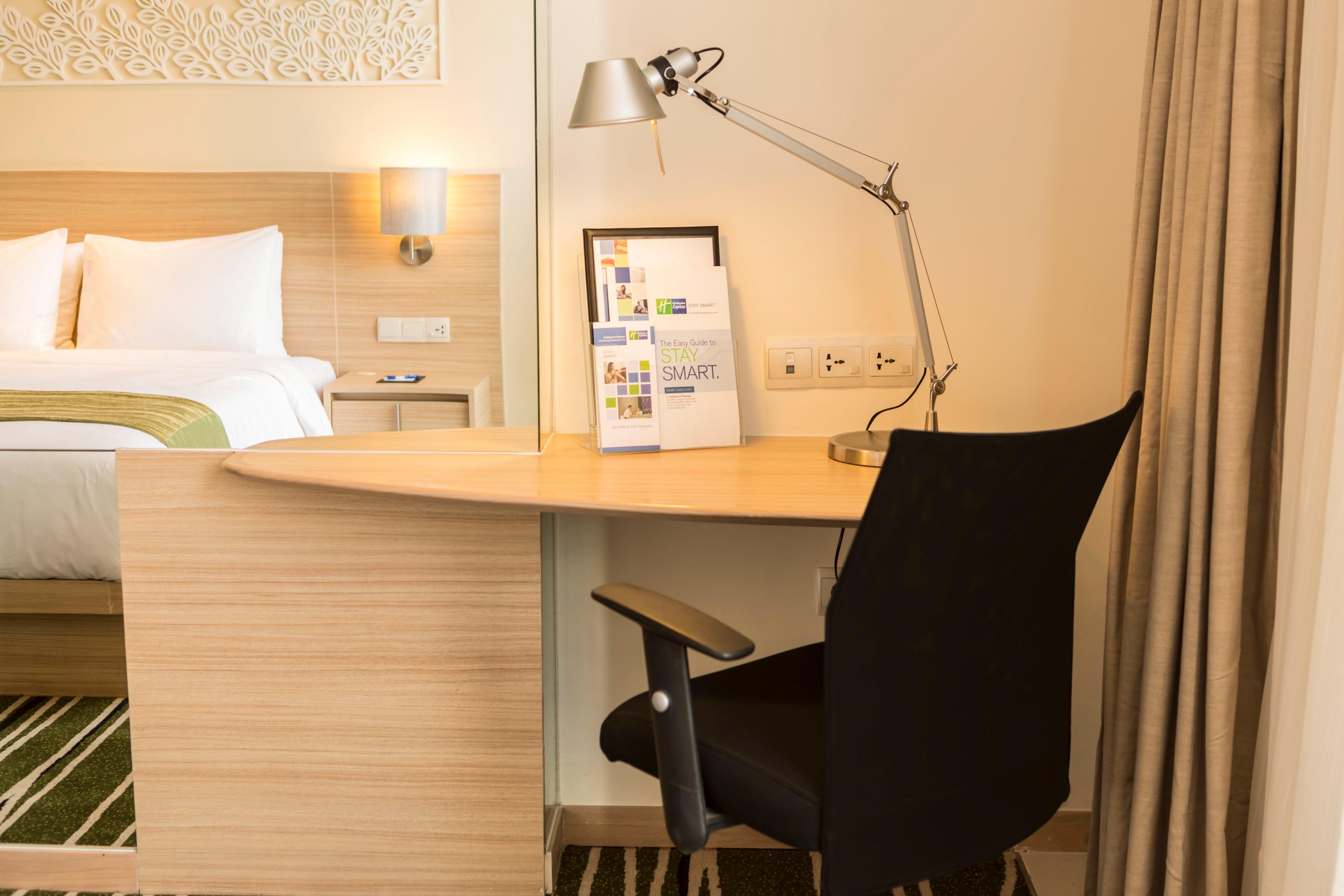 Holiday Inn Express Semarang Simpang Lima By Ihg Exterior foto
