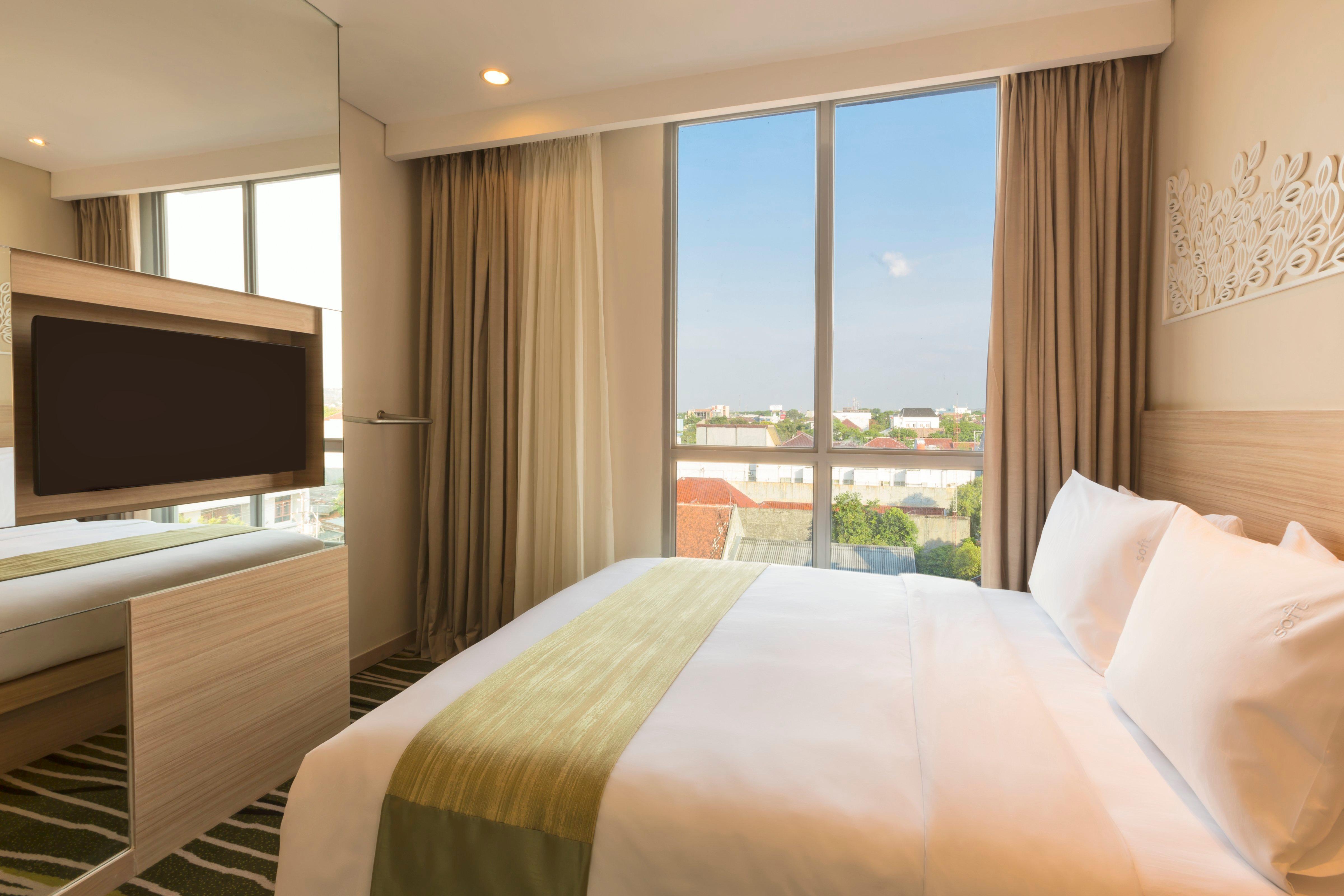 Holiday Inn Express Semarang Simpang Lima By Ihg Exterior foto